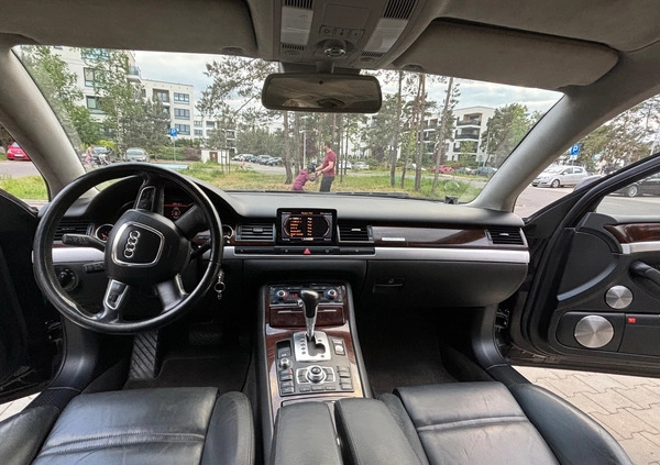 Audi A8 cena 51000 przebieg: 256000, rok produkcji 2009 z Toruń małe 254